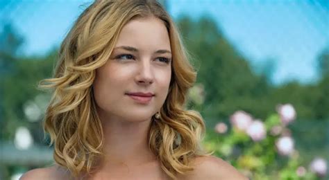 emily thorne|Revenge Oral History: Emily VanCamp, More Reflect on 10th.